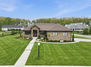 3802 Brigata Dr, Valparaiso, IN 46385