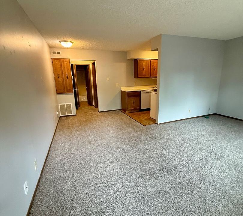 1st image of 5120 Leighton Ave #4