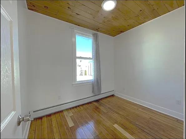 228 Bowers Street image 11 of 22