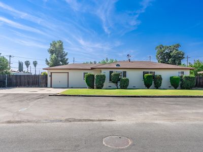 5582 E Swift Ave, Fresno, CA, 93727
