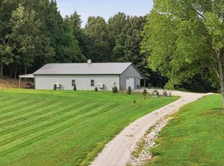 3981 Ronnie Lake Rd, Utica, KY 42376