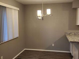 1022 Normandy Terrace Dr, Flint, MI 48532