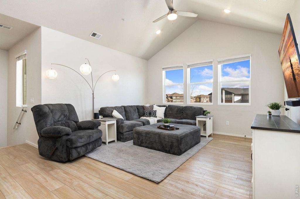 1805 Bounty Dr Unit 3
