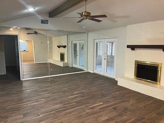 3rd image of 806 Crest Oak Ct