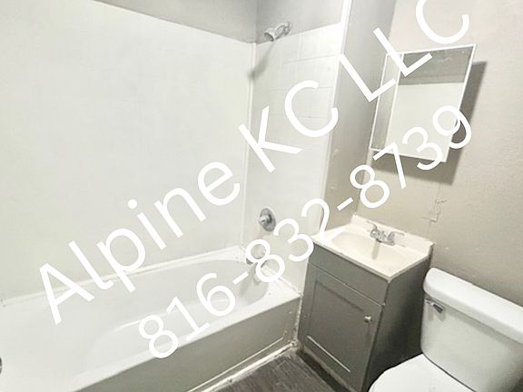 3rd image of 2455 Brooklyn Ave #1N