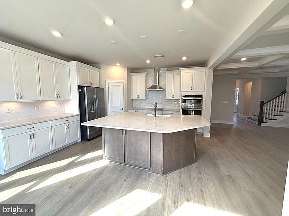 5th image of 34126 Hornbeam Dr