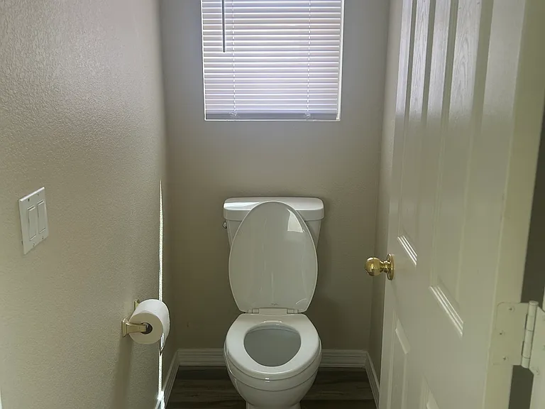 15021 W Elko Dr — Photo 10
