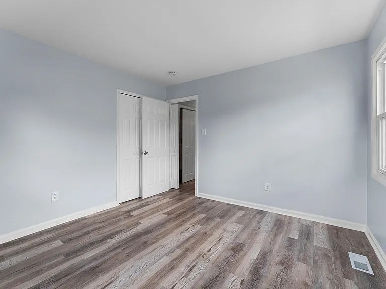 5 Regent Ct — Photo 5