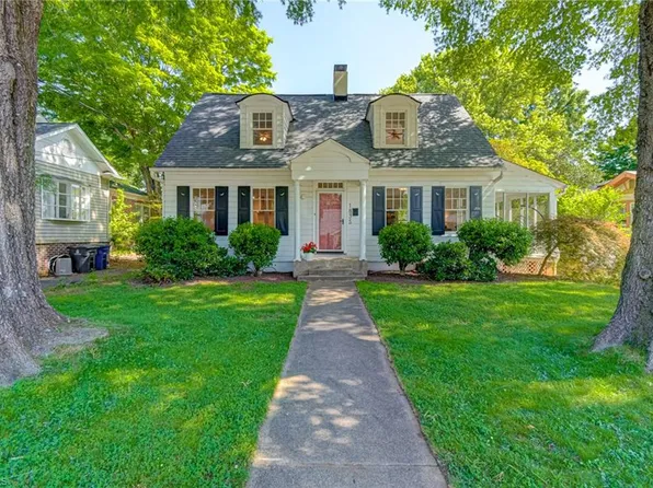 1835 Brantley St, Winston Salem, NC 27103
