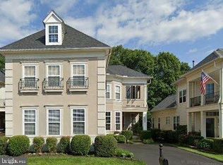 8353 Gaither St, Manassas, VA 20110