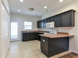 1407 Acacia Club Rd APT 1B, Hollister, MO 65672