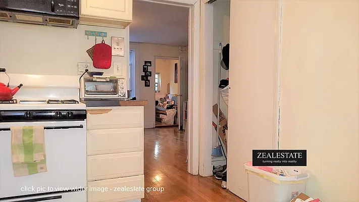 Rented by ZealEstate Group Inc | media 34