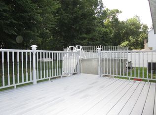 15 Kings Bridge Ct, Newark, DE 19702