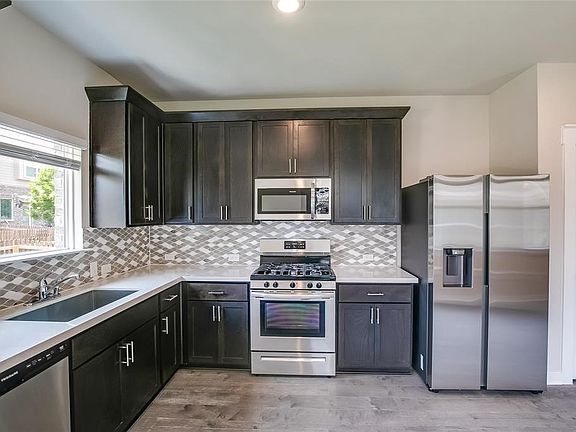 3rd image of 601 Dusky Sap Ln #D