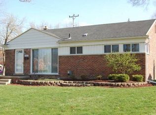 29825 Westfield St, Livonia, MI 48150