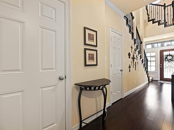 3rd image of 2806 Kings Retreat Cir
