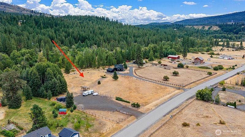 4th image of 330 Quail Valley Road