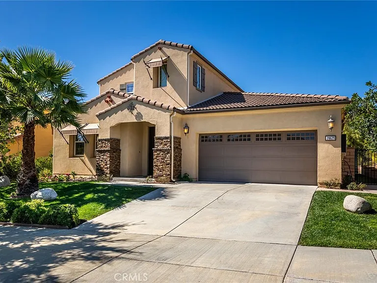 28629 Farrier Dr — Photo 1