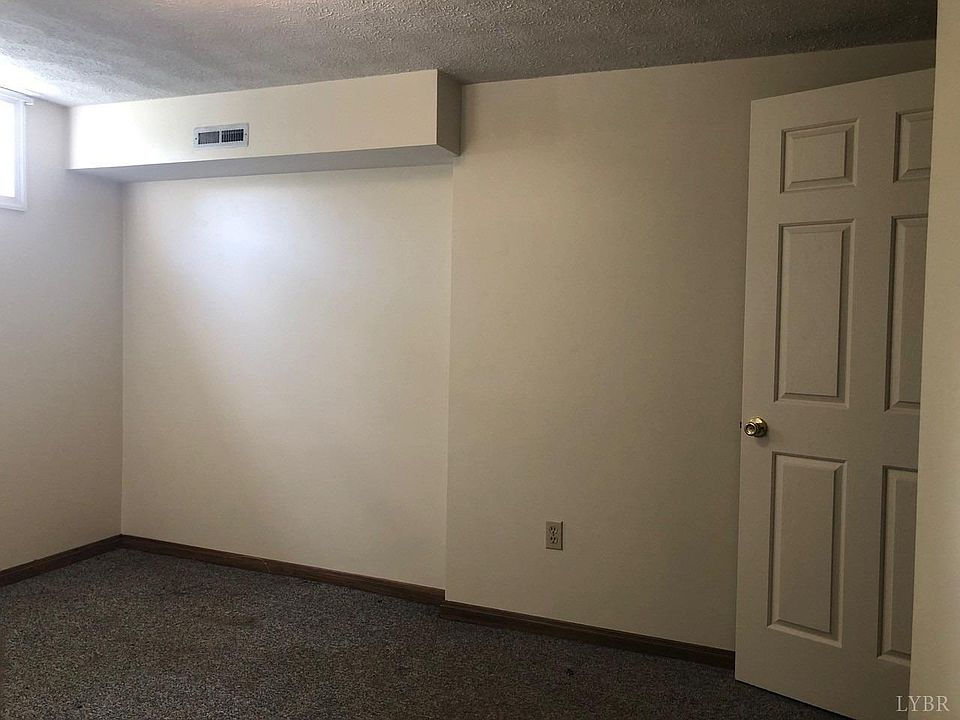 2nd image of 902 Maybeury Dr