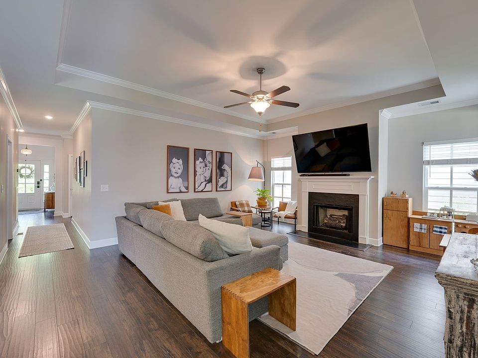 1st image of 1860 Grace Point Ln