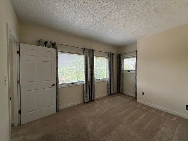 250 W Main St #404 — Photo 22