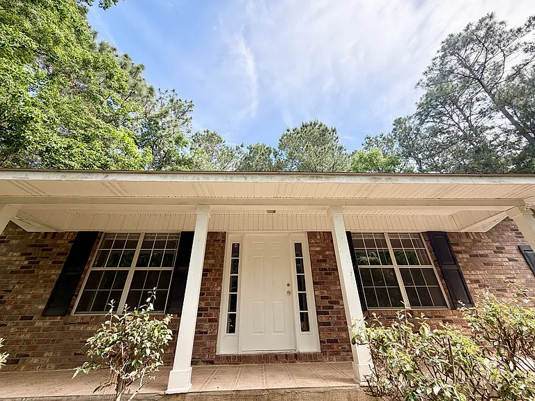 375 Ridgewood Dr — Photo 4