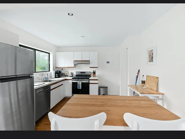 12 Georgia Pl — Photo 6
