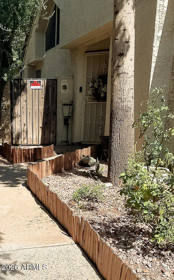 2 bed, 2.0 bath, 964 sqft, $1,700 — Photo 2