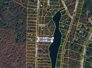 Oakridge Dr, Dingmans Ferry, PA 18328