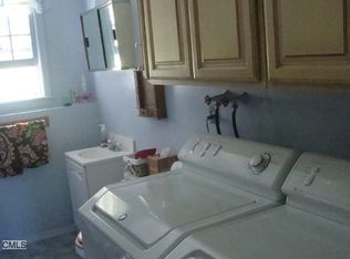 5 Long Hill Rd, Bethel, CT 06801