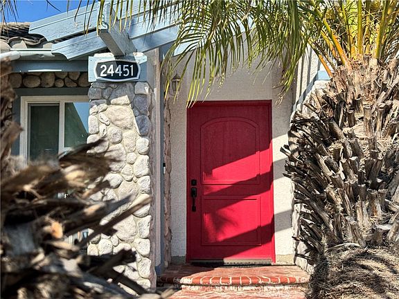 3rd image of 24451 Peacock St