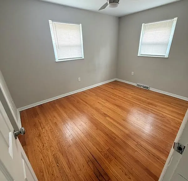 731 S Grand Ave #1 — Photo 5