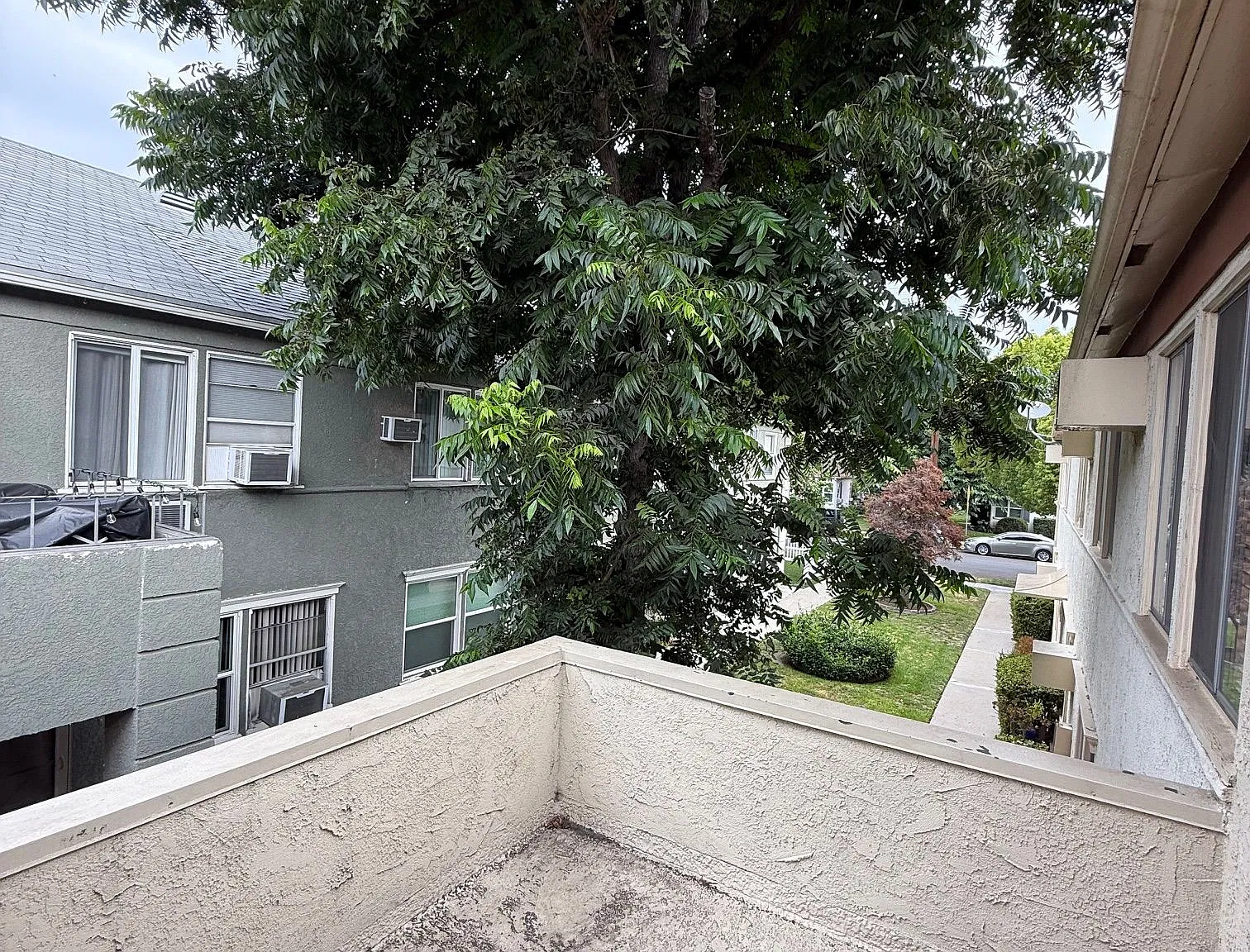 1 bed, 734 sqft, $2,100 — Photo 4