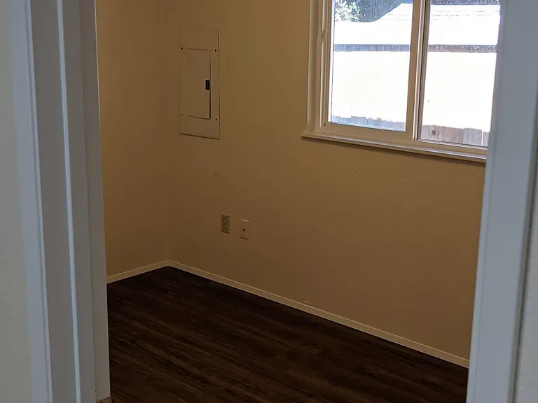 23223 Lower Dorre Don Way SE — Photo 12