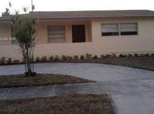 1120 NW 24th Ct, Miami, FL 33125
