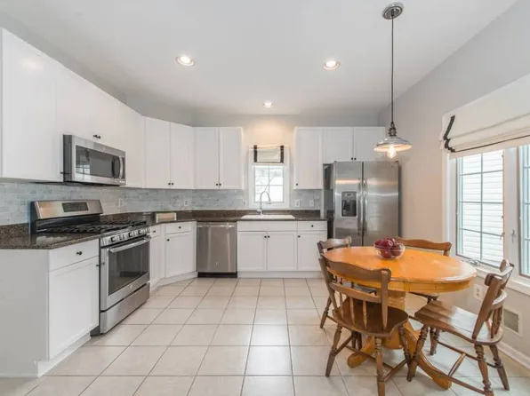 1087 Smith Manor Blvd #80, West Orange, NJ 07052