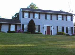 16 Gebhart School Rd, Mohnton, PA 19540