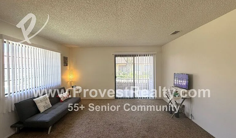 19240 Cottonwood Dr — Photo 4