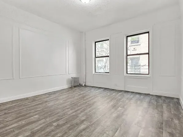 565 West 139th Street image 3 of 7