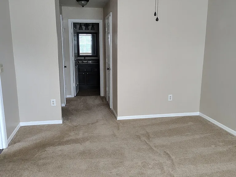 4204 Clubside Dr — Photo 18
