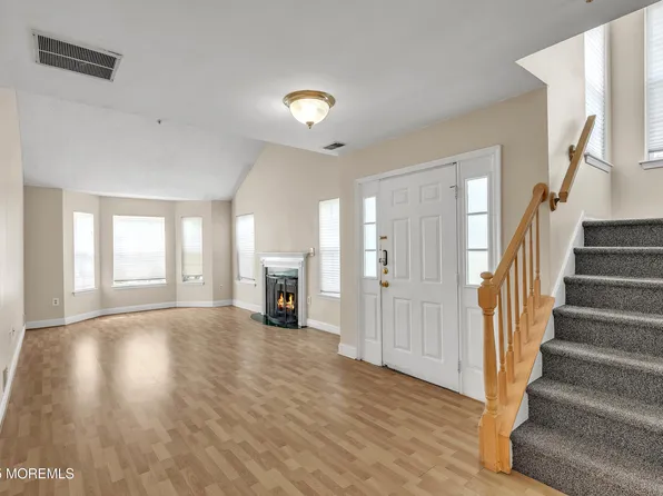 2106 Grassy Hollow Drive, Toms River, NJ 08755