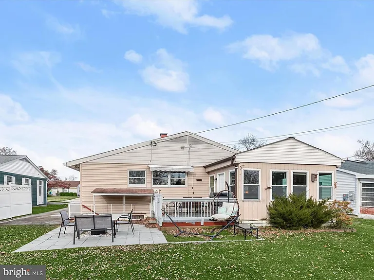 51 E Timonium Rd — Photo 31