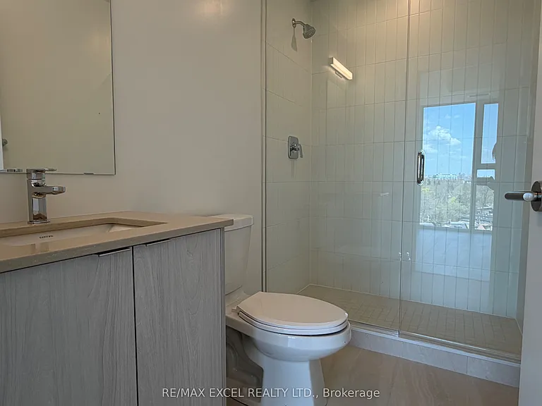1660 Bloor St W #1013 — Photo 13