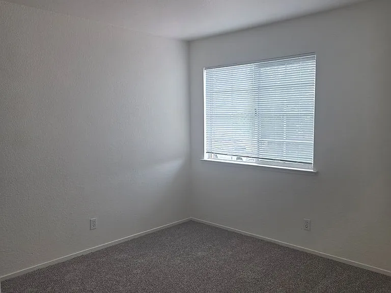 745 Monte Carlo Dr — Photo 12