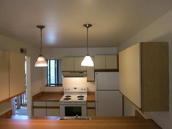 5th image of 1000 Linden Ave #N307