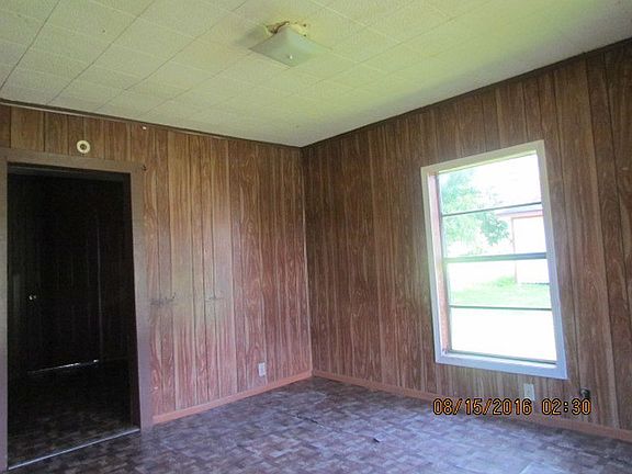 2nd image of 715 N 1st Ave
