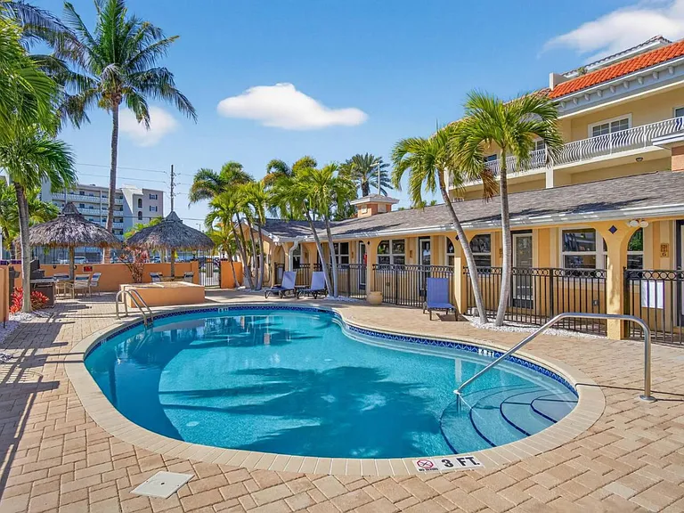 17505 Gulf Blvd #1-ID1596432P — Photo 24