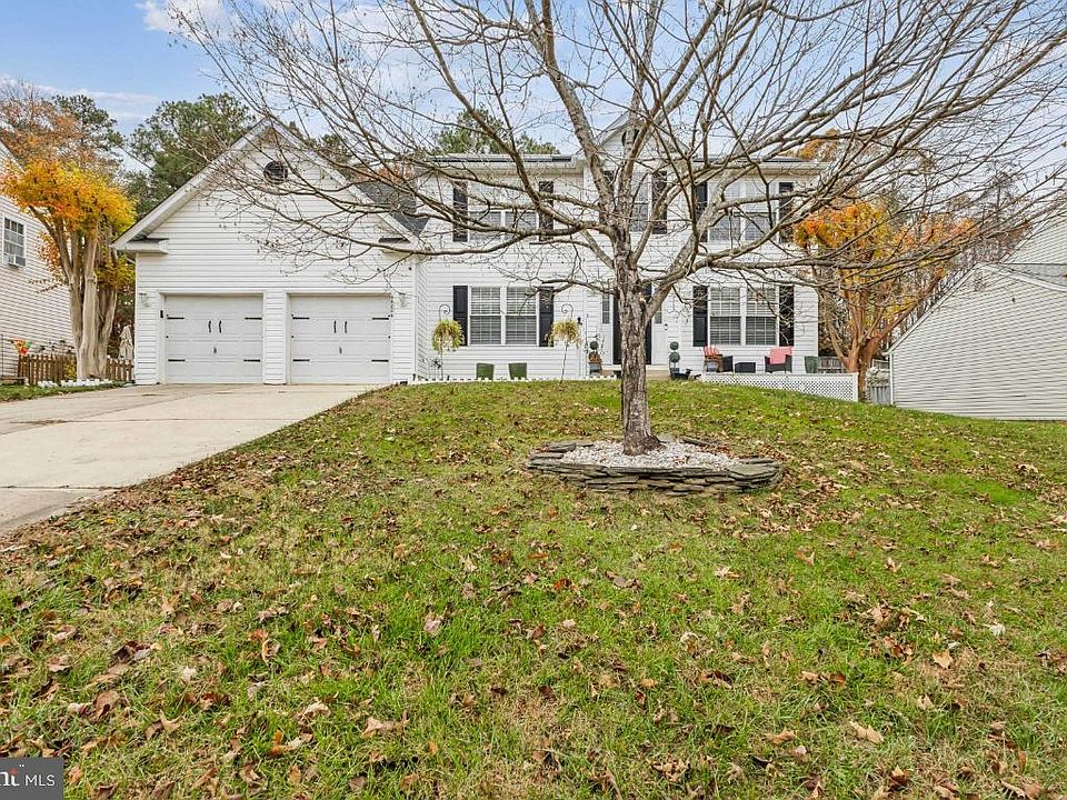 1st image of 46806 Planters Ct