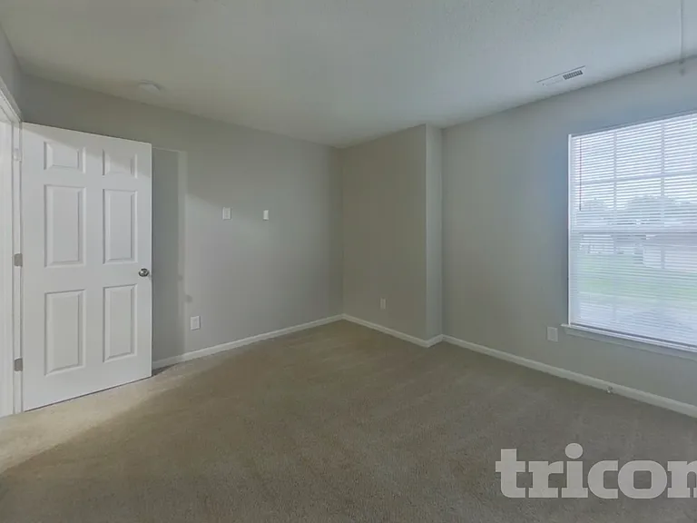 7145 Streator Ct — Photo 15