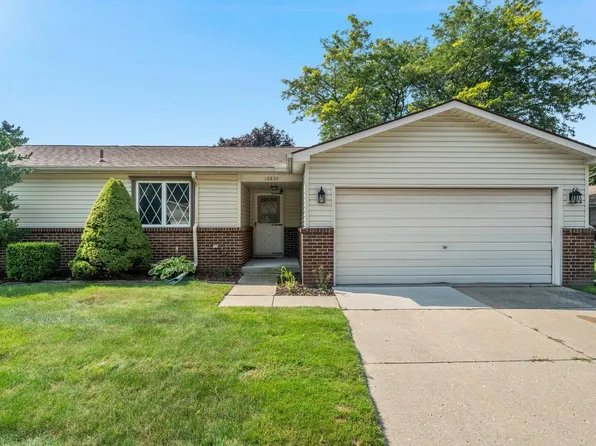 16830 N Gardenia Dr #29, Fraser, MI 48026